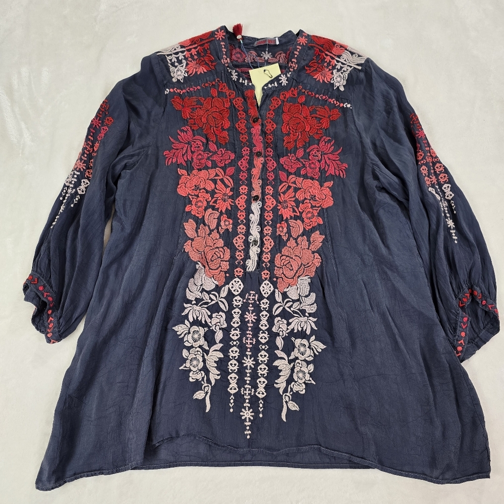 Women’s Johnny Was Size XL Gray Boho Tunic w Red/Coral/Pink/Cream Embroidery